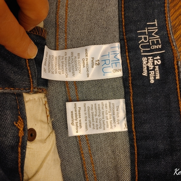 Ladies Time and Tru Size 12P High Rise Skinny Jeans - Picture 3 of 6